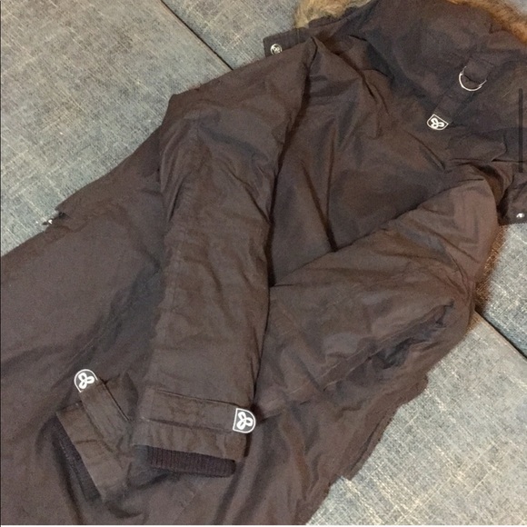 Aritzia Avoriaz original TNA coat - Picture 6 of 8